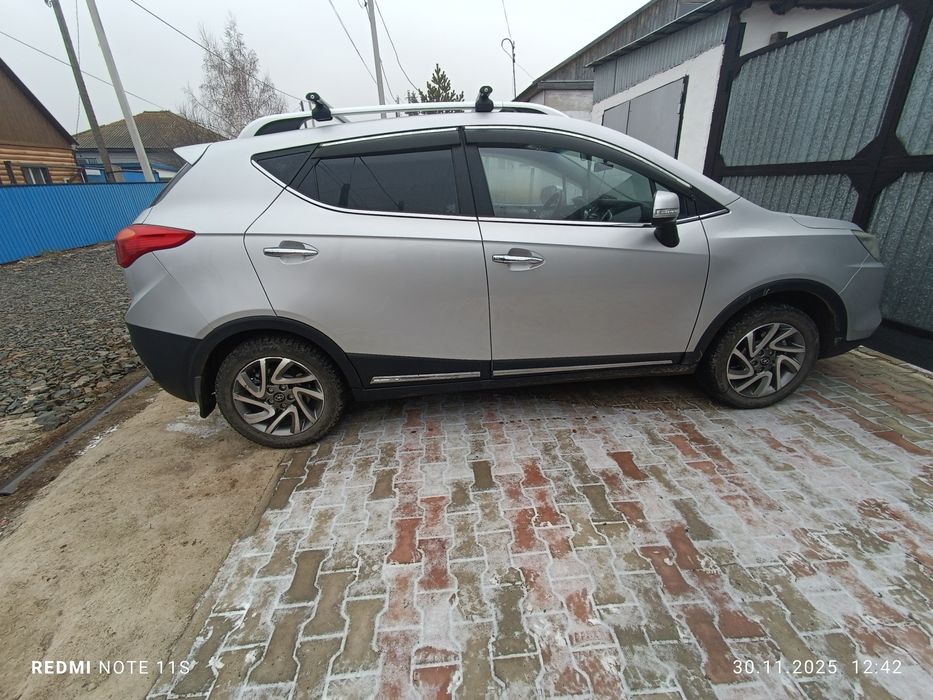 Продам автомобиль jac s3