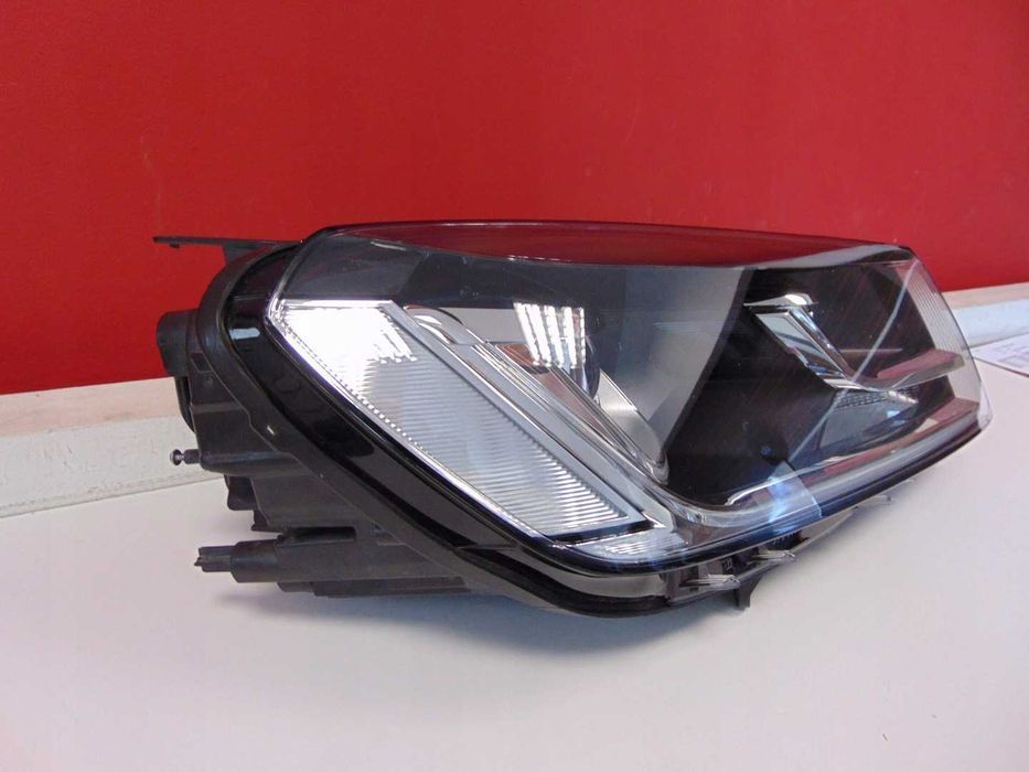 Vw Touareg 7P lift far stanga bi-xenon far dreapta xenon led adaptiv