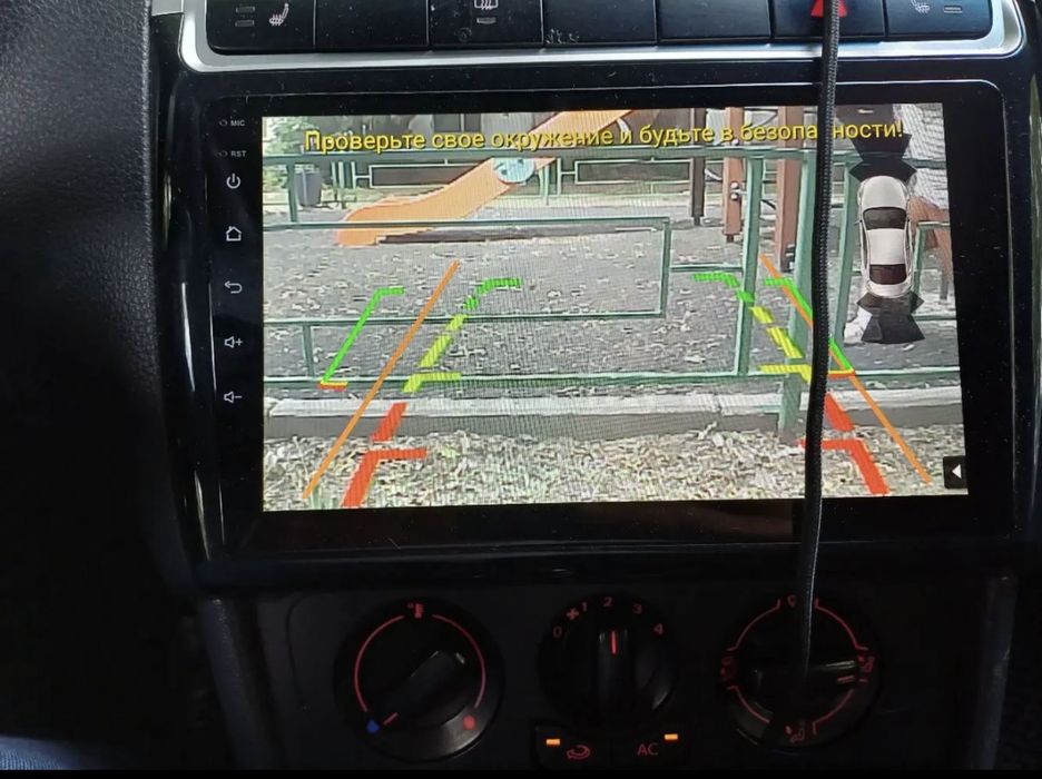 Volkswagen Polo 2013 года, седан.