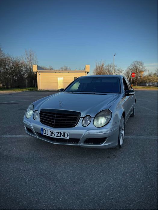 MERCEDES-BENZ E-Class 2004 — imagine 4