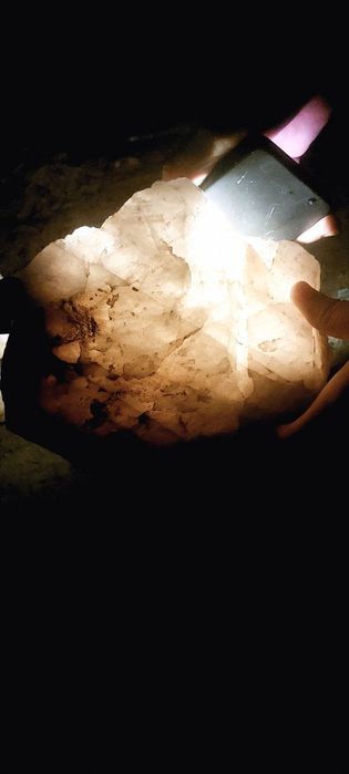 Кварс. Тоши. Сотилади