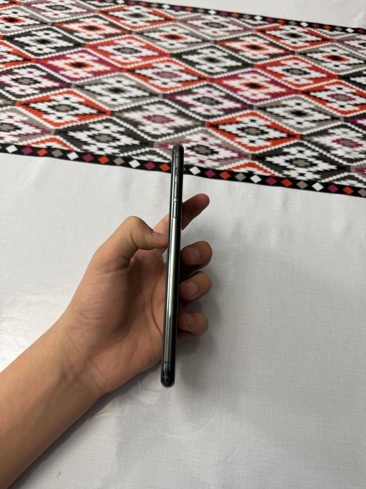 Продам айфон 11пм срочно!