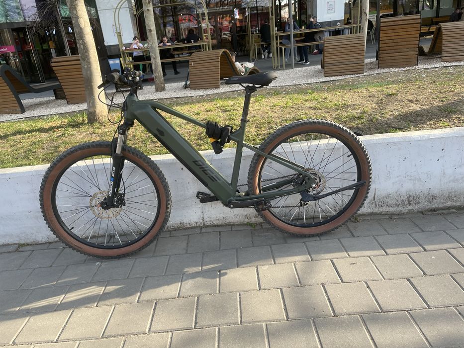 Vand bicicleta electrica se vinde urget , pentru mai multe detalii , lasati mesaj in privat