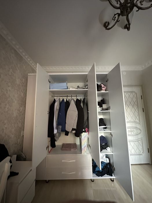 Шкаф для одежды в отличном состоянии