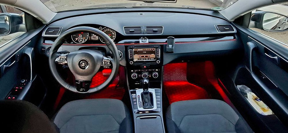 Passat B7 2.0 TDI DSG,Cameră,Bi-Xenon