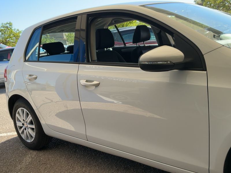 Volkswagen Golf VI 1.6 TDI Advance BlueMotion Tech 2011