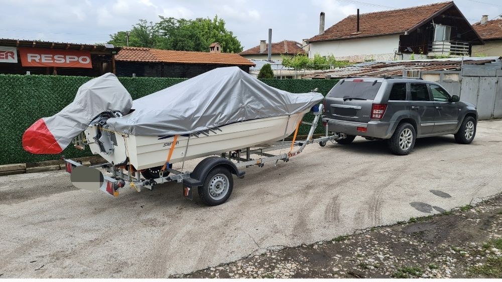 лодка.                                          .