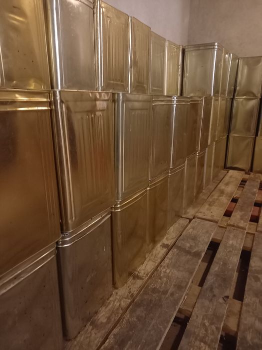 Пчелен мед 2.70 EU/кг, добив 2025г