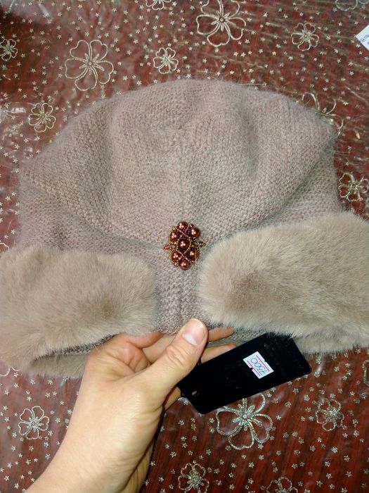Зимняя шапка с теплым подкладом.