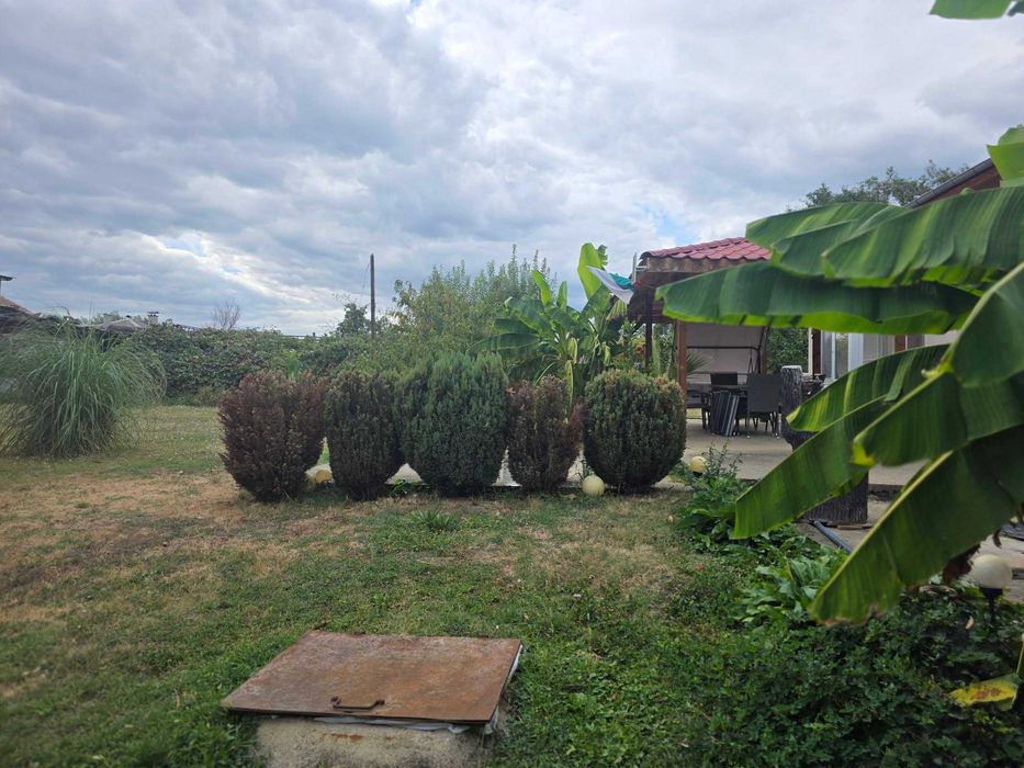 Продава масивна къща в гр.Крън след ремонт