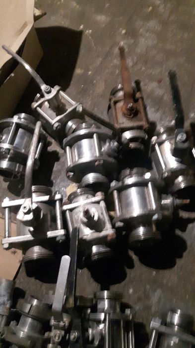 Легла масив спалня