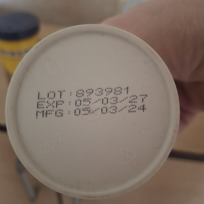 Продам корм рыбкам