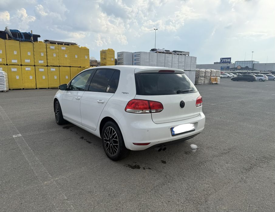 VOLKSWAGEN Golf 2010 — imagine 4