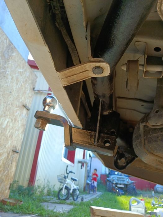 Продам фаркоп для альфард