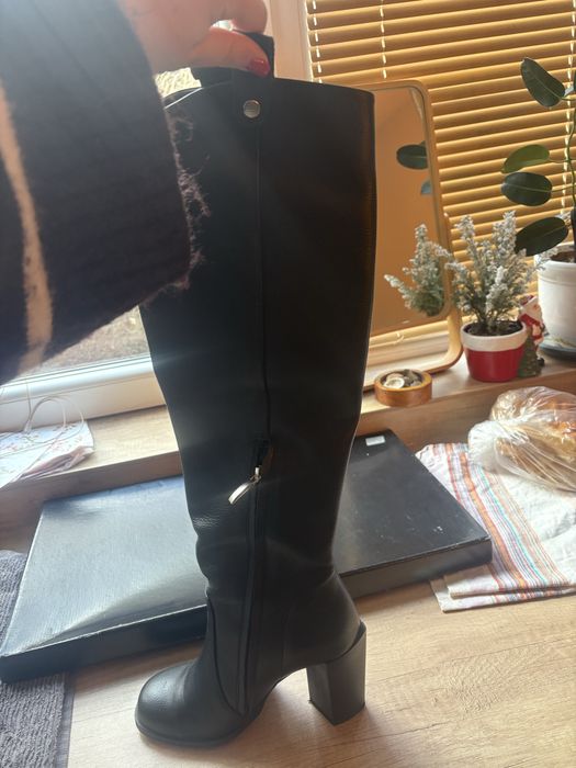 Обувка на ток до коляно /елегантни  /