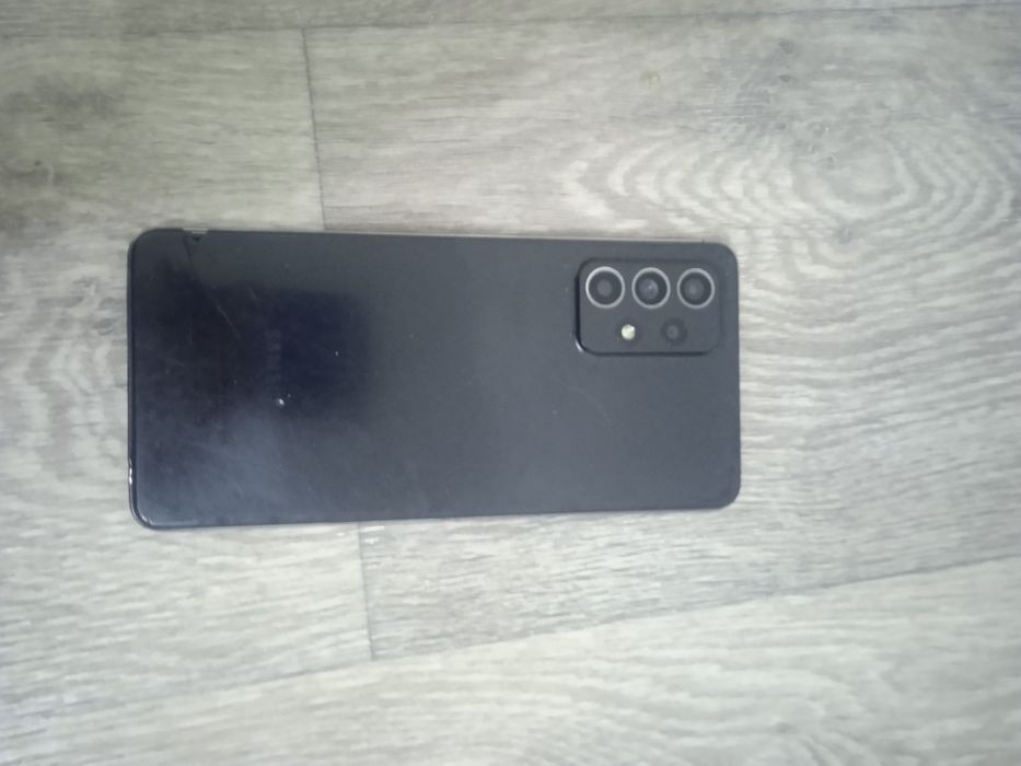 Самсунг а52 продам