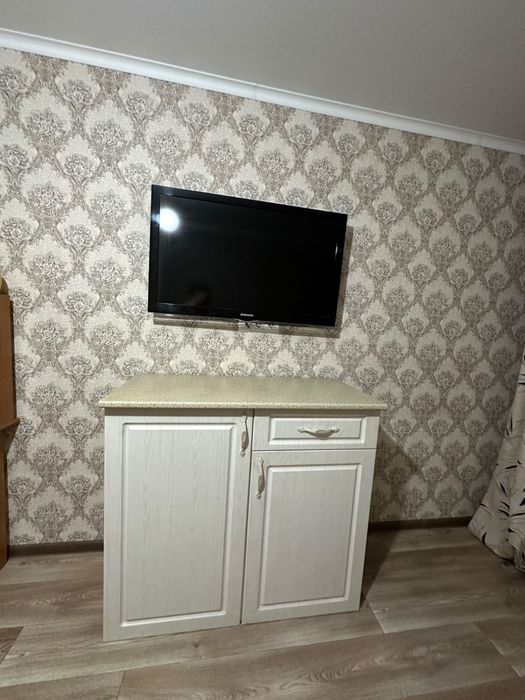 Продам бу телевизор Samsung