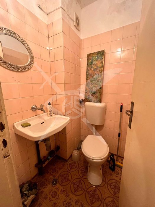 Дава се под наем Магазин в Варна, Червен площад - 40 кв.м за 550 € - Снимка #3