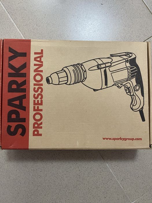 Винтоверт за гипсокартон  Спарки Sparky 64E