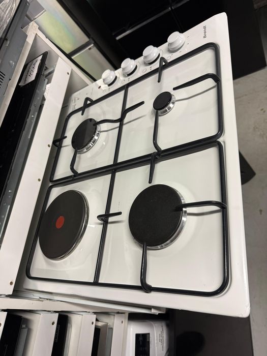 Plită mixtă încorporabilă gaz + electrică Brandt BPE6411WM