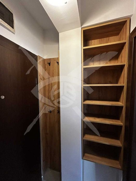 Двустаен апартамент в кв. Иван Вазов № 176485