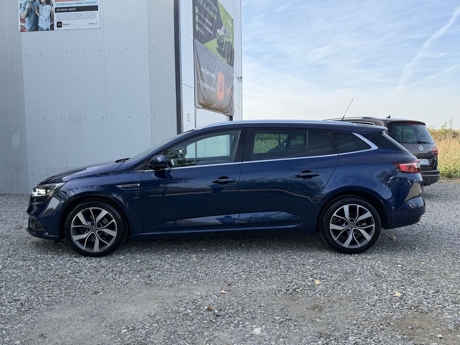 Renault Megane BOSE Model 2017 Euro 6 Head Up Display