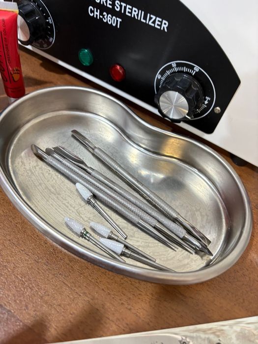 Продам набор для маникюра