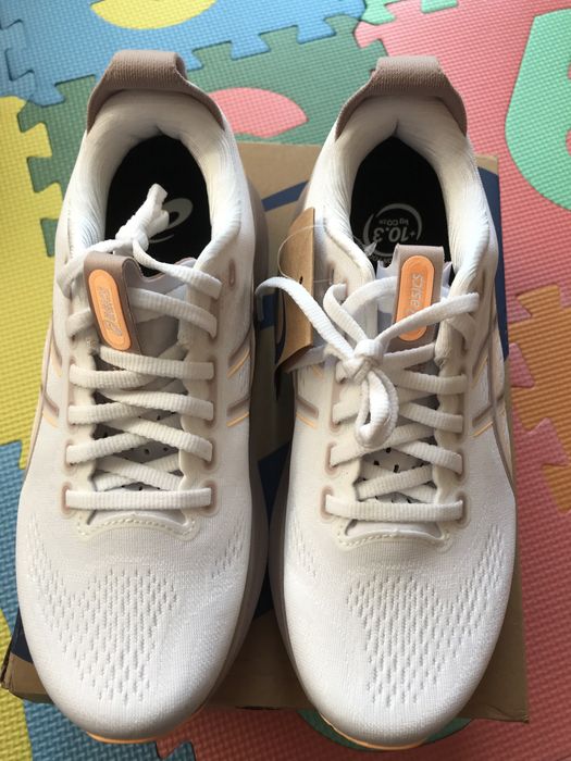 Оригинални дамски маратонки Asics Kayano 32