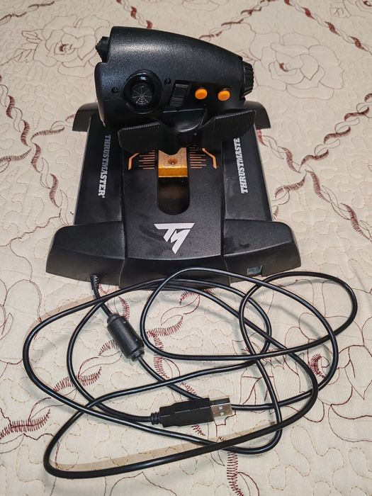 Set Thrustmaster T.16000M