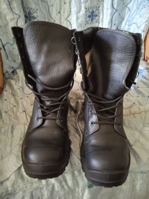 Продаются охрановские берцы