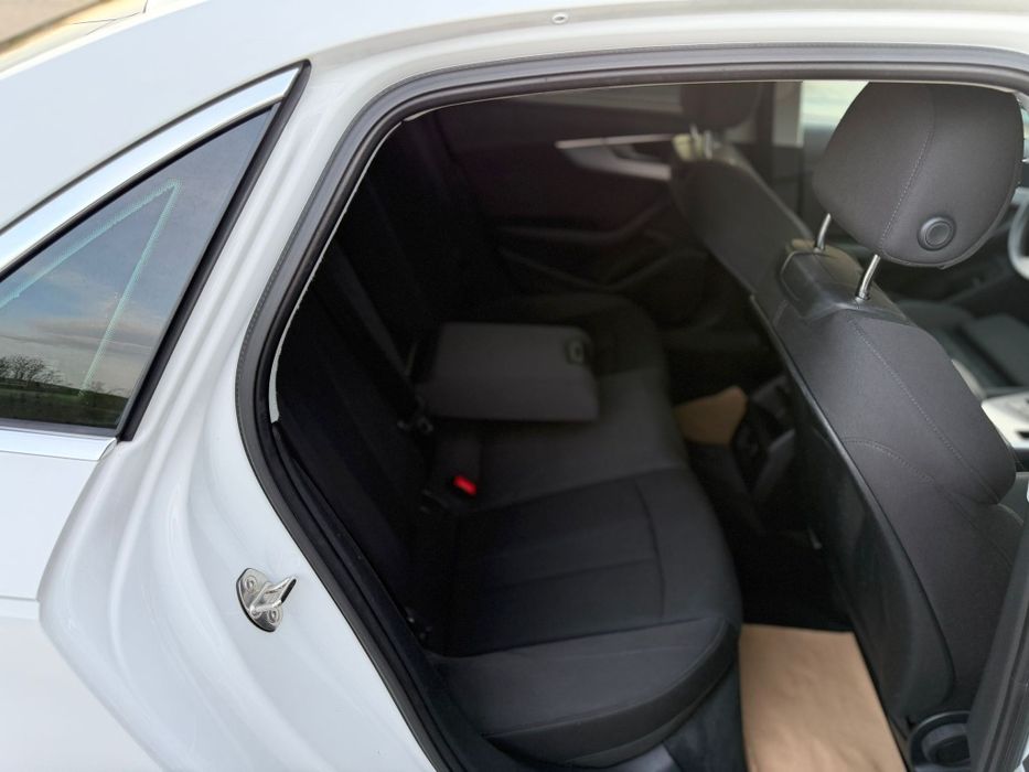 Audi a4 b9 limuzină  an 2018 motor 2000 diesel 150 cp