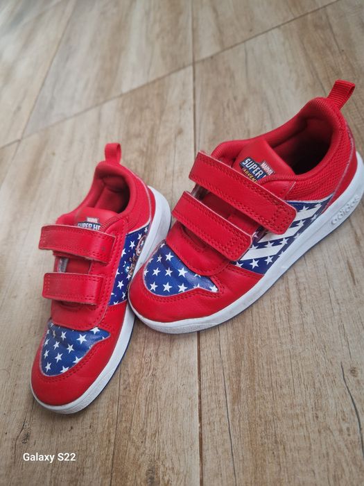 Оригинални маратонки Adidas