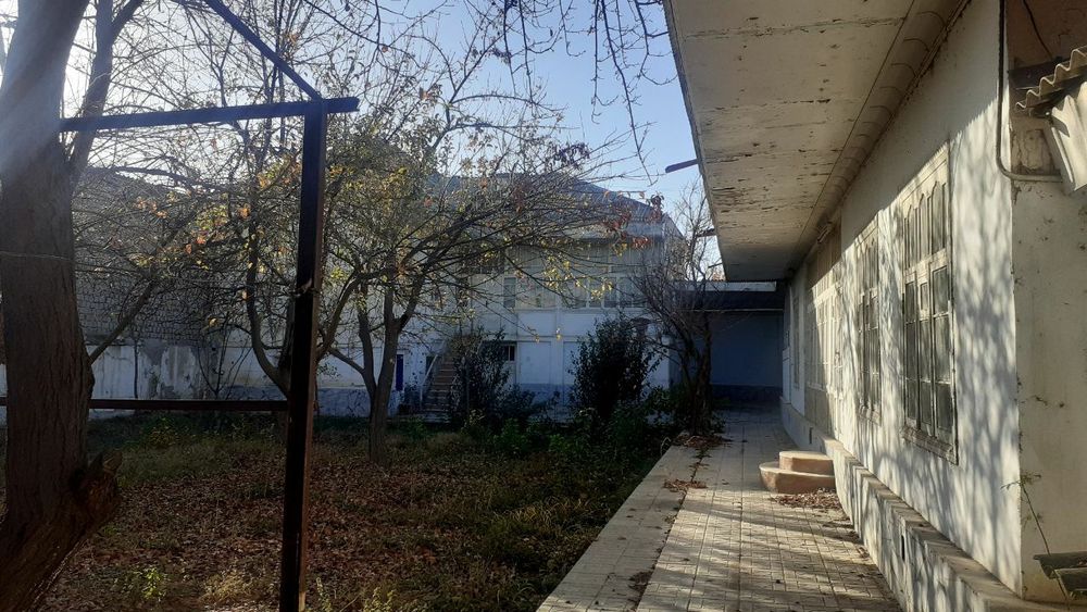 Payariq  tuman markazida uy joy sotiladi