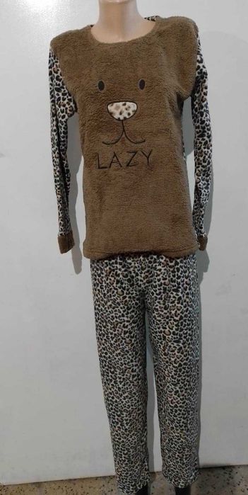 Дамска плюшена пижама различни разцветки S,M,L,XL