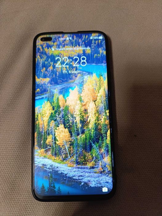 Продавам HUAWEI Nova 8i