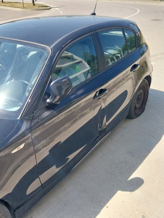 Vand BMW seria 1, avariat