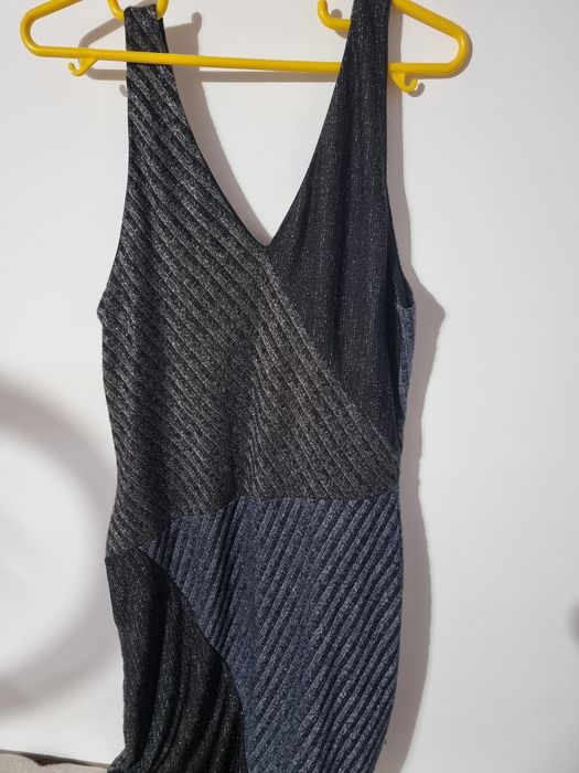 Rochie desigual mărimea l și mărimea xl