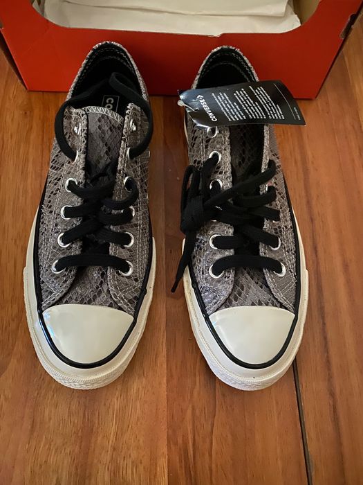 Adidasi converse