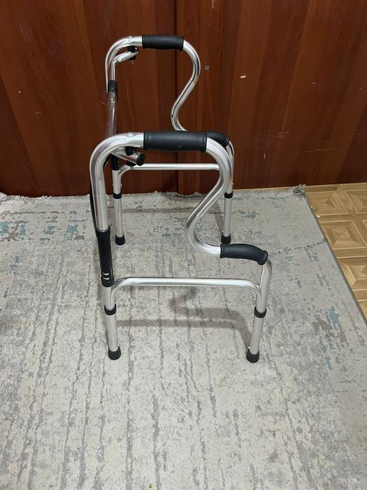 Ходунок для взрослых