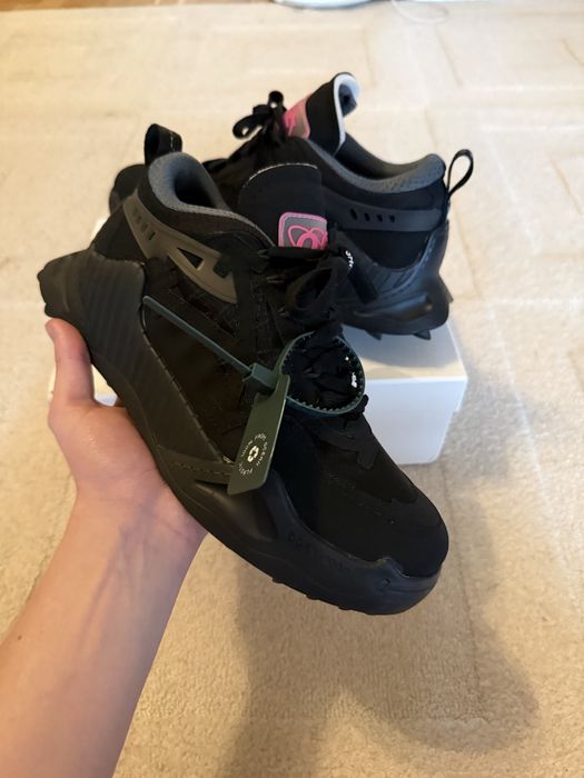 Off White Odsy.