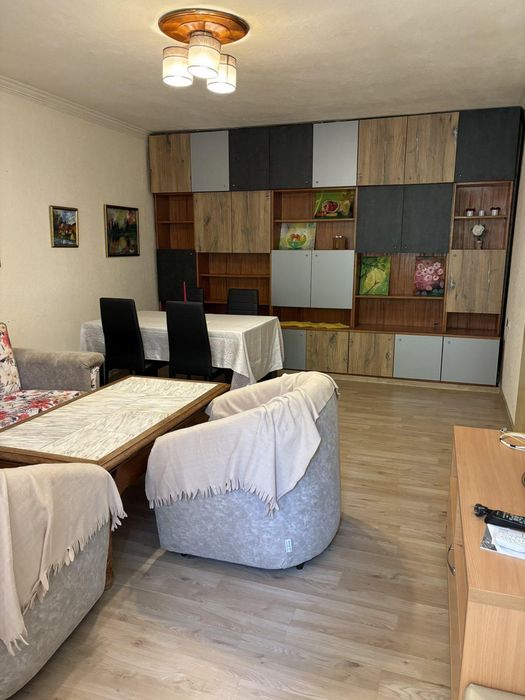 Дава се под наем Тристаен апартамент в Пловдив, Съдийски - 85 кв.м за 500 € - Снимка #1