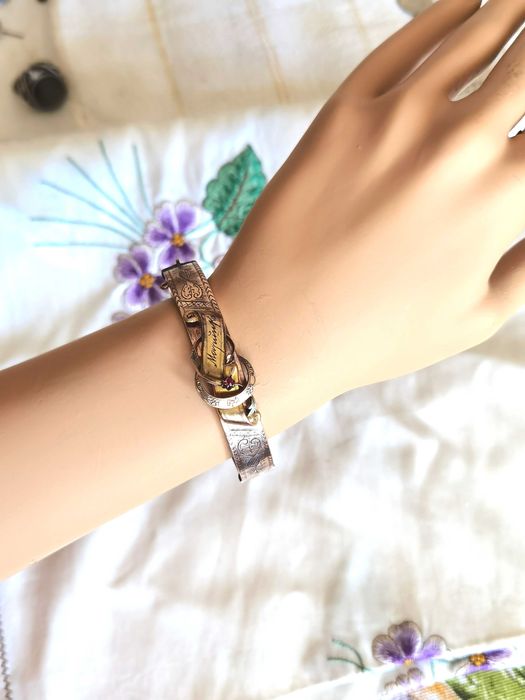 Старинна Дамска Овална Гривна, изработена през 1906 г