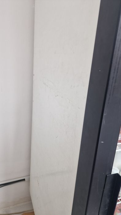 Витринный холодильник купе