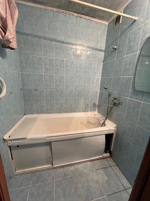 Продается 2 ком. р-н университета.