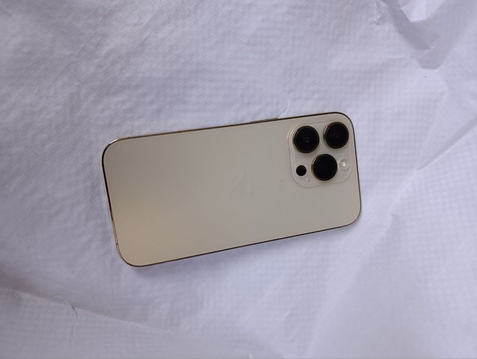 Iphone14 pro гарантиреий…