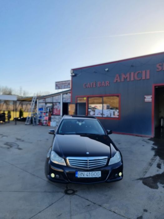 VAND MERCEDES C180  2.2 diesel anul 2011