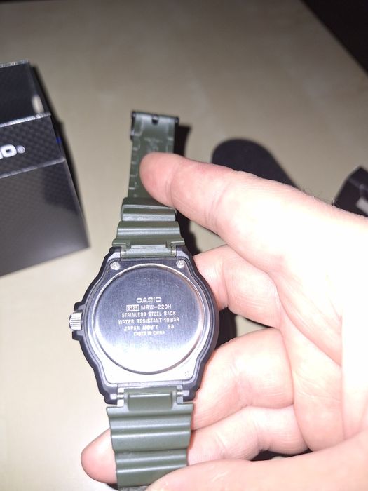 Ceas Casio model camuflaj.