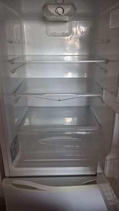 Холодильник Samsung