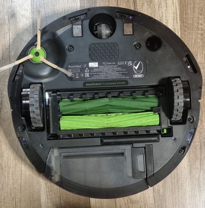 Робот Roomba i7 model RVB-Y2
