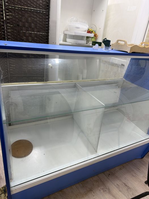 Продам витрина холодильник